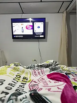 Snapshot of ANYLU19 chatting on January 17, 2026, 3:22 am ANYLU19 online show from January 17, 2026, 3:22 am