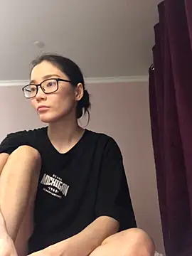 Snapshot of Milka23 chatting on January 10, 2025, 1:52 pm Milka23 online show from January 10, 2025, 1:52 pm