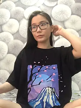 Snapshot of Milka23 chatting on February 21, 2025, 12:06 pm Milka23 online show from February 21, 2025, 12:06 pm