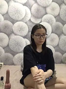 Snapshot of Milka23 chatting on March 2, 2025, 8:07 pm Milka23 online show from March 2, 2025, 8:07 pm