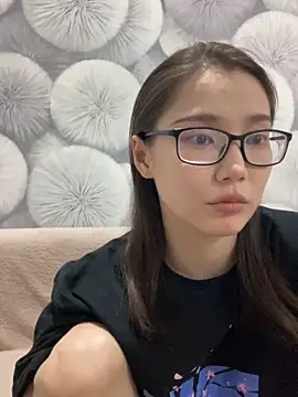 Snapshot of Milka23 chatting on March 21, 2025, 4:29 pm Milka23 online show from March 21, 2025, 4:29 pm