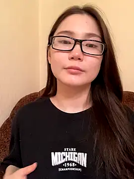 Snapshot of Milka23 chatting on October 9, 2025, 2:59 pm Milka23 online show from October 9, 2025, 2:59 pm