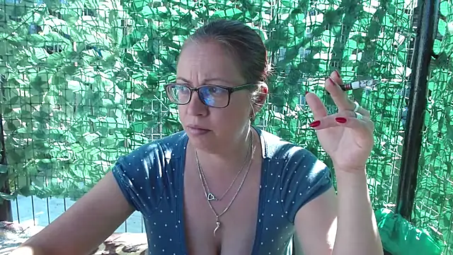 LadyHellene online show from May 26, 2026, 7:04 am