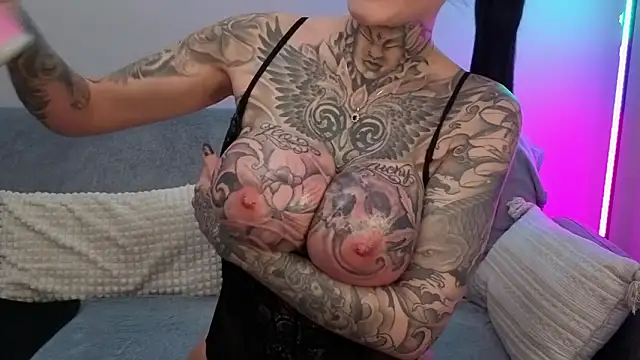 Snapshot of MeganWitch chatting on March 1, 2026, 8:44 pm MeganWitch online show from March 1, 2026, 8:44 pm