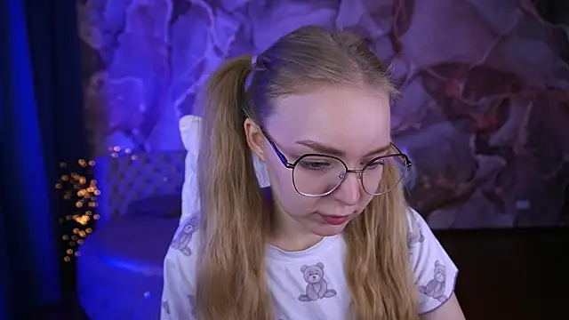 EmilySunshineS online show from October 20, 2025, 6:58 am