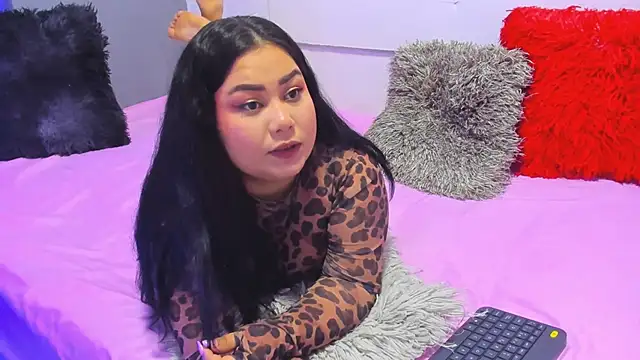 Snapshot of victoriajk chatting on February 17, 2026, 12:45 pm victoriajk online show from February 17, 2026, 12:45 pm