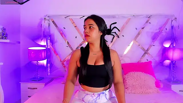 naughty  sara online show from October 17, 2025, 11:46 am