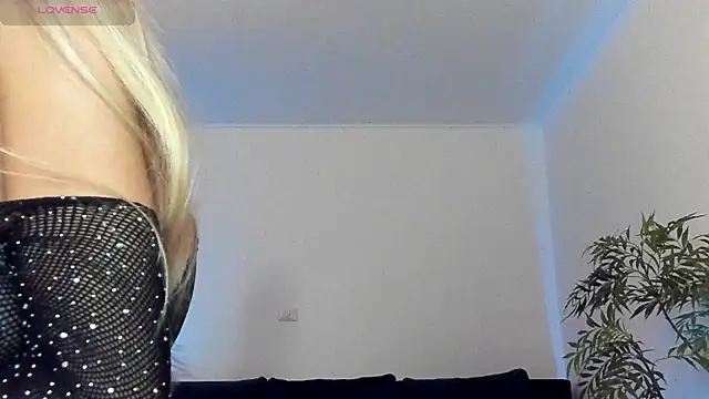 janecandyy  online show from December 14, 2024, 8:51 pm