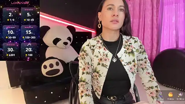Snapshot of Coral_Gibson chatting on October 9, 2025, 12:25 pm Coral Gibson online show from October 9, 2025, 12:25 pm
