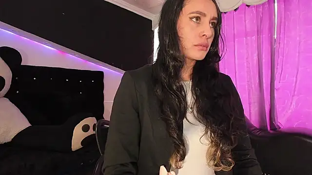 Snapshot of Coral_Gibson chatting on March 24, 2026, 1:27 pm Coral Gibson online show from March 24, 2026, 1:27 pm