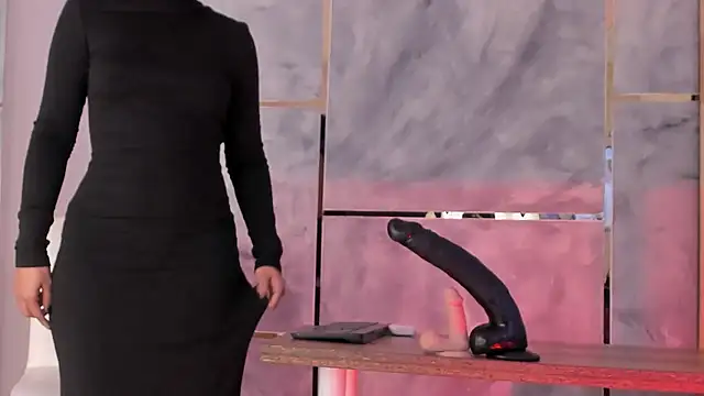 Snapshot of Ellaochoa chatting on January 10, 2026, 11:23 am Ellaochoa online show from January 10, 2026, 11:23 am