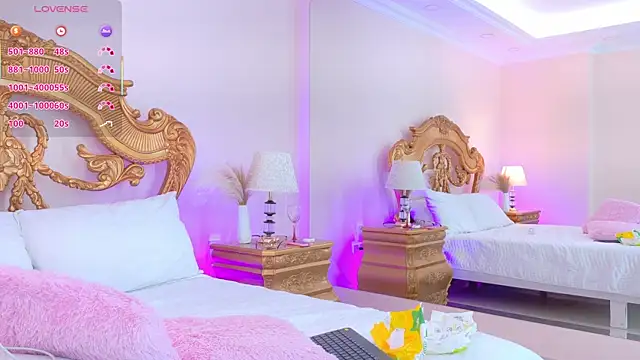 Snapshot of AshleyFerri chatting on April 1, 2026, 12:06 pm AshleyFerri online show from April 1, 2026, 12:06 pm