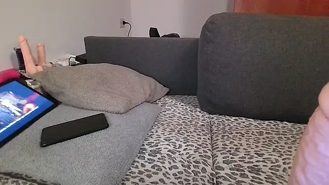Snapshot of KarolinaReaper chatting on December 15, 2024, 5:31 pm KarolinaReaper online show from December 15, 2024, 5:31 pm
