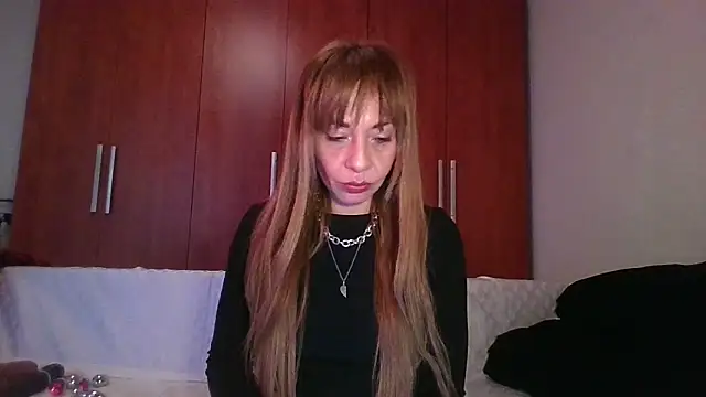 KarolinaReaper online show from October 18, 2025, 2:18 pm