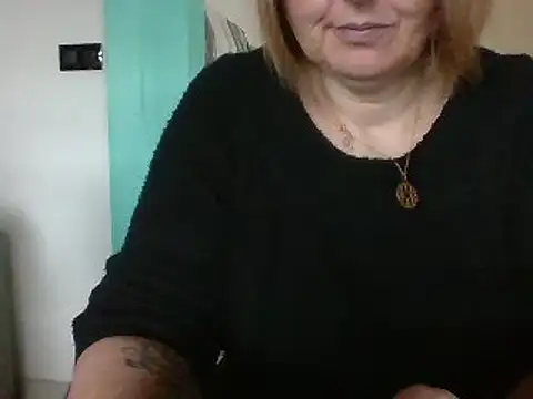 Snapshot of Sandcoq chatting on December 2, 2024, 9:24 am Sandcoq online show from December 2, 2024, 9:24 am