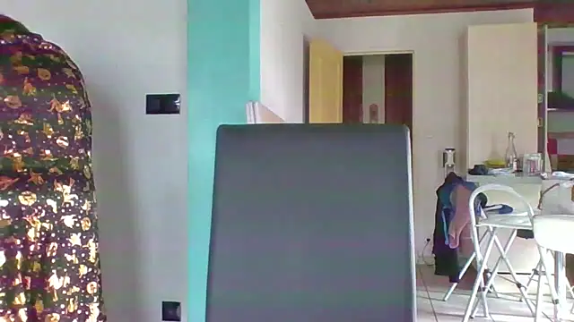 Snapshot of Sandcoq chatting on October 31, 2025, 1:01 pm Sandcoq online show from October 31, 2025, 1:01 pm