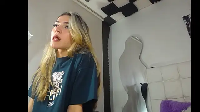 kaoz 36 online show from December 2, 2024, 8:11 pm