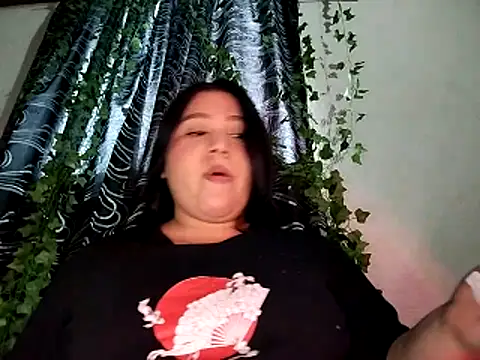 Snapshot of sharyl_24 chatting on February 8, 2026, 10:13 pm sharyl 24 online show from February 8, 2026, 10:13 pm