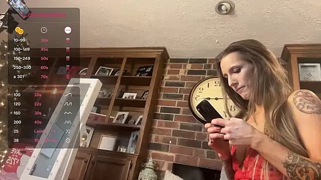 Snapshot of Dani_Dragon69 chatting on December 16, 2024, 7:21 pm Dani Dragon69 online show from December 16, 2024, 7:21 pm