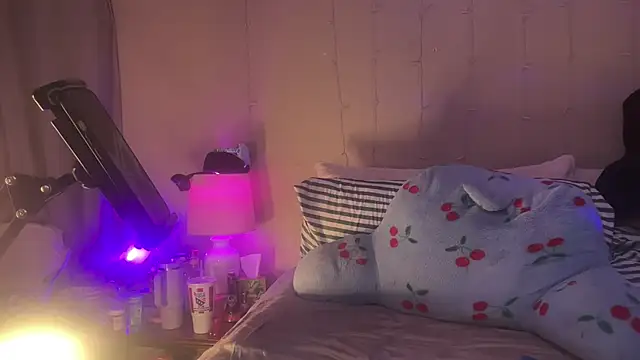 Snapshot of Dani_Dragon69 chatting on February 23, 2026, 9:17 am Dani Dragon69 online show from February 23, 2026, 9:17 am