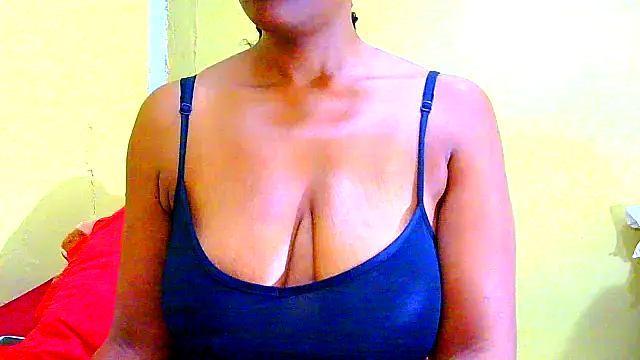 Snapshot of Mollybrookexx chatting on May 4, 2026, 10:39 pm Mollybrookexx online show from May 4, 2026, 10:39 pm