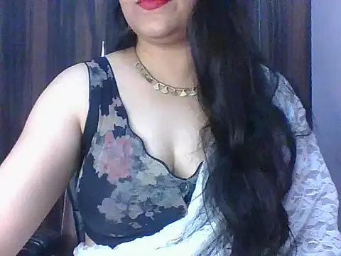 santurmom online show from July 3, 2026, 6:36 pm