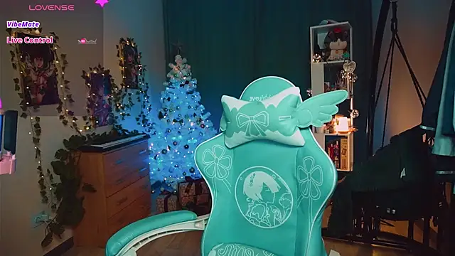 Snapshot of koshkasenpai chatting on December 17, 2024, 1:05 pm koshkasenpai online show from December 17, 2024, 1:05 pm