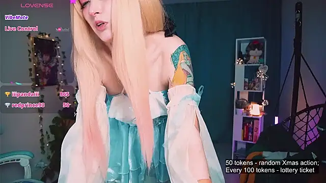 Snapshot of koshkasenpai chatting on December 18, 2024, 4:06 pm koshkasenpai online show from December 18, 2024, 4:06 pm