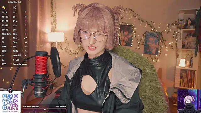 Snapshot of koshkasenpai chatting on March 2, 2026, 5:19 am koshkasenpai online show from March 2, 2026, 5:19 am