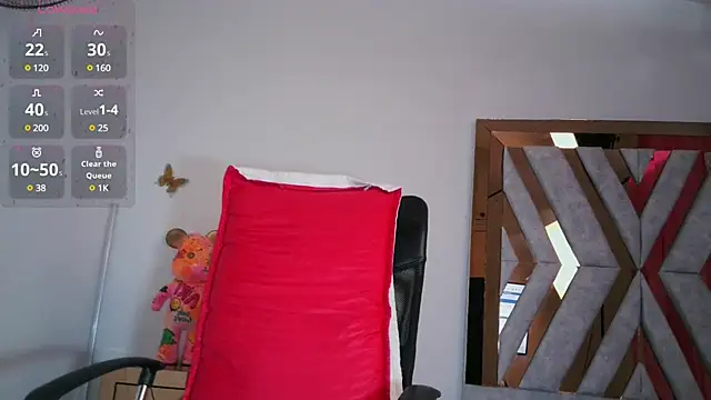 littleayshel online show from January 18, 2025, 8:51 pm