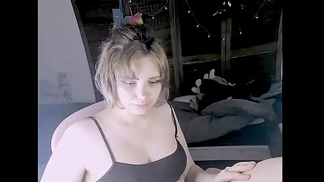 Snapshot of madokapruriens chatting on November 16, 2025, 3:45 am madokapruriens online show from November 16, 2025, 3:45 am