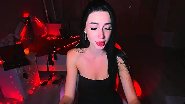 lovely desire online show from September 11, 2025, 3:12 pm