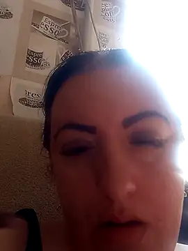 Snapshot of Veronica-Celie chatting on October 23, 2025, 8:57 am Veronica-Celie online show from October 23, 2025, 8:57 am