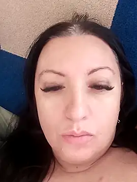 Snapshot of Veronica-Celie chatting on November 14, 2025, 9:08 am Veronica-Celie online show from November 14, 2025, 9:08 am