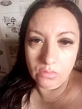 Snapshot of Veronica-Celie chatting on December 21, 2025, 9:16 am Veronica-Celie online show from December 21, 2025, 9:16 am