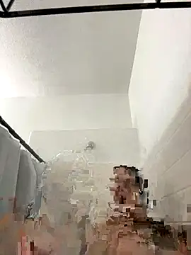 AlyssiaAmoreXO online show from November 28, 2025, 6:32 pm