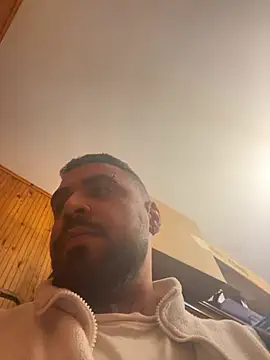 Dikkiduohottt online show from March 19, 2025, 11:36 pm