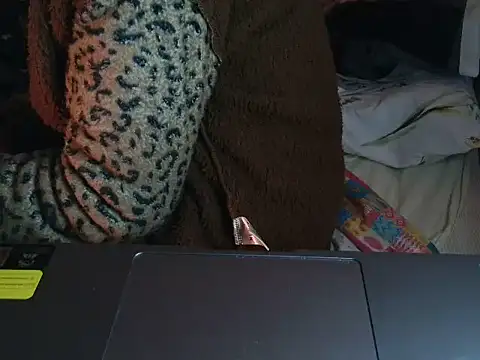 VeneRed online show from February 12, 2026, 10:27 pm