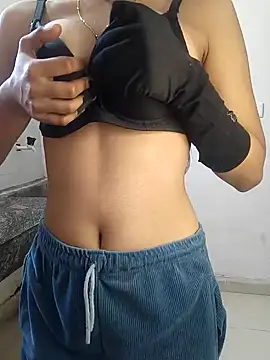 Snapshot of Cute_ritu0 chatting on February 1, 2025, 7:47 am Cute ritu0 online show from February 1, 2025, 7:47 am
