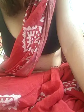 Snapshot of Melody_Shyla chatting on December 9, 2024, 5:29 am Melody Shyla online show from December 9, 2024, 5:29 am