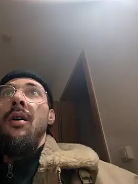 Snapshot of casualtimepassenger chatting on March 1, 2025, 3:53 am casualtimepassenger online show from March 1, 2025, 3:53 am