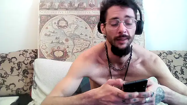 Snapshot of casualtimepassenger chatting on March 2, 2025, 12:54 pm casualtimepassenger online show from March 2, 2025, 12:54 pm