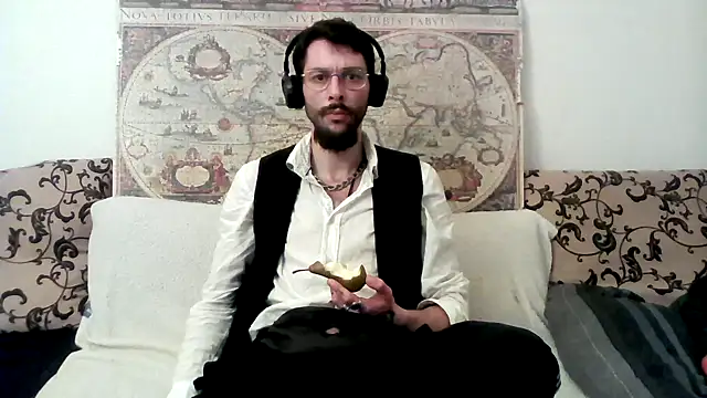 Snapshot of casualtimepassenger chatting on March 4, 2025, 8:49 pm casualtimepassenger online show from March 4, 2025, 8:49 pm