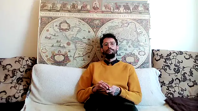 Snapshot of casualtimepassenger chatting on March 8, 2025, 11:05 am casualtimepassenger online show from March 8, 2025, 11:05 am