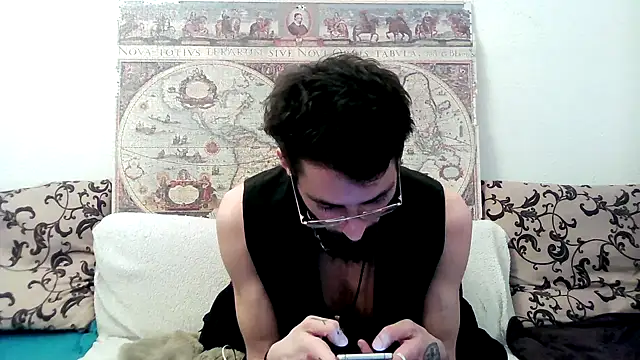 Snapshot of casualtimepassenger chatting on March 16, 2025, 5:07 pm casualtimepassenger online show from March 16, 2025, 5:07 pm