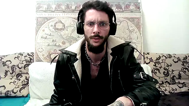 Snapshot of casualtimepassenger chatting on March 17, 2025, 3:47 am casualtimepassenger online show from March 17, 2025, 3:47 am