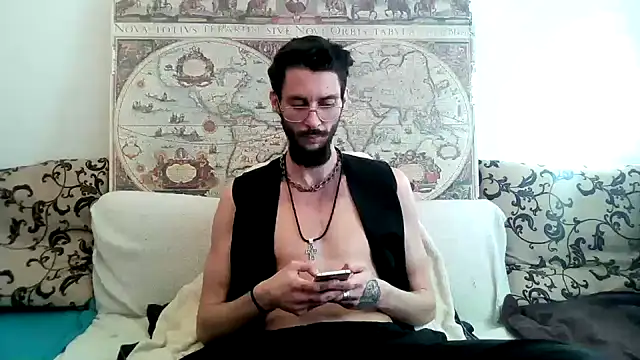 Snapshot of casualtimepassenger chatting on March 17, 2025, 6:51 am casualtimepassenger online show from March 17, 2025, 6:51 am