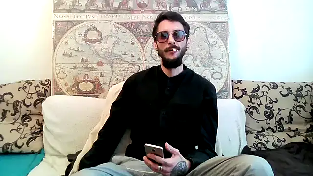 Snapshot of casualtimepassenger chatting on March 17, 2025, 2:12 pm casualtimepassenger online show from March 17, 2025, 2:12 pm