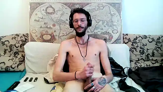 Snapshot of casualtimepassenger chatting on March 18, 2025, 10:03 am casualtimepassenger online show from March 18, 2025, 10:03 am