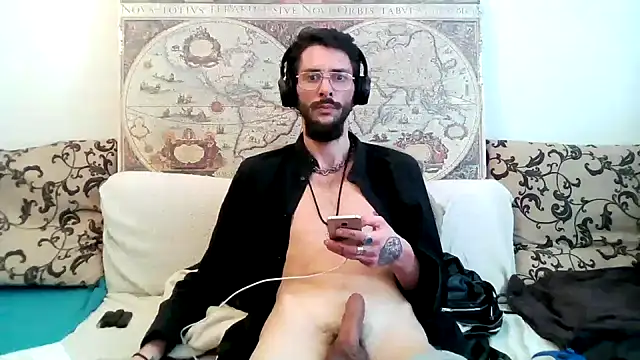 Snapshot of casualtimepassenger chatting on March 18, 2025, 1:09 pm casualtimepassenger online show from March 18, 2025, 1:09 pm